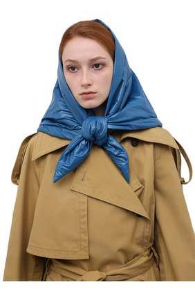 Женский утепленная косынка TAK.ORI синего цвета по цене 23500 руб., арт. SCT90070PL100AW21 | Фото 2 Женский утепленная косынка TAK.ORI синего цвета, арт. SCT90070PL100AW21 | Фото 2 (Материал: Синтетический материал, Текстиль)