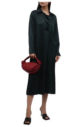 Женское шелковое платье BOTTEGA VENETA темно-зеленого цвета по цене 211500 руб., арт. 664004/VKKA0 | Фото 2 Женское шелковое платье BOTTEGA VENETA темно-зеленого цвета, арт. 664004/VKKA0 | Фото 2 (Стили: Гламурный; Рукава: Длинные; Материал внешний: Шелк; Длина Ж (юбки, платья, шорты): Миди; Случай: Формальный; Женское Кросс-КТ: Платье-одежда)