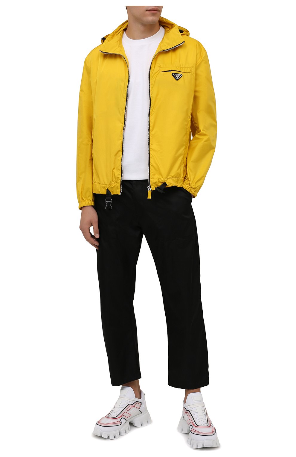 Мужская куртка PRADA желтого цвета, арт. SGB929-1WQ9-F0010-212 | Фото 2 (Кросс-КТ: Куртка, Ветровка; Материал внешний: Синтетический материал; Стили: Спорт-шик; Длина (верхняя одежда): Короткие)
