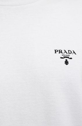 Мужская хлопковая футболка PRADA белого цвета, арт. UJN742-1YYA-F0N40-202 | Фото 5 (Принт: Без принта; Рукава: Короткие; Материал внешний: Хлопок; Стили: Минимализм)