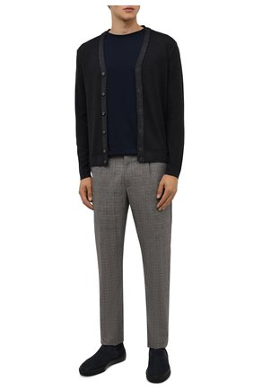 Мужская хлопковая футболка DRIES VAN NOTEN темно-синего цвета по цене 12750 руб., арт. 212-021194-3600 | Фото 2 Мужская хлопковая футболка DRIES VAN NOTEN темно-синего цвета, арт. 212-021194-3600 | Фото 2 (Материал внешний: Хлопок; Рукава: Короткие; Принт: Без принта; Стили: Кэжуэл; Длина (для топов): Стандартные)
