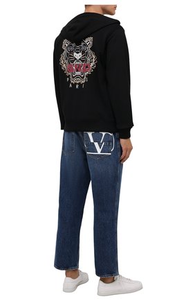 Мужской хлопковая толстовка KENZO черного цвета по цене 30950 руб., арт. FB65BL7254XA | Фото 2 Мужской хлопковая толстовка KENZO черного цвета, арт. FB65BL7254XA | Фото 2 (Длина (для топов): Стандартные; Рукава: Длинные; Материал внешний: Хлопок; Мужское Кросс-КТ: Толстовка-одежда; Стили: Спорт-шик)