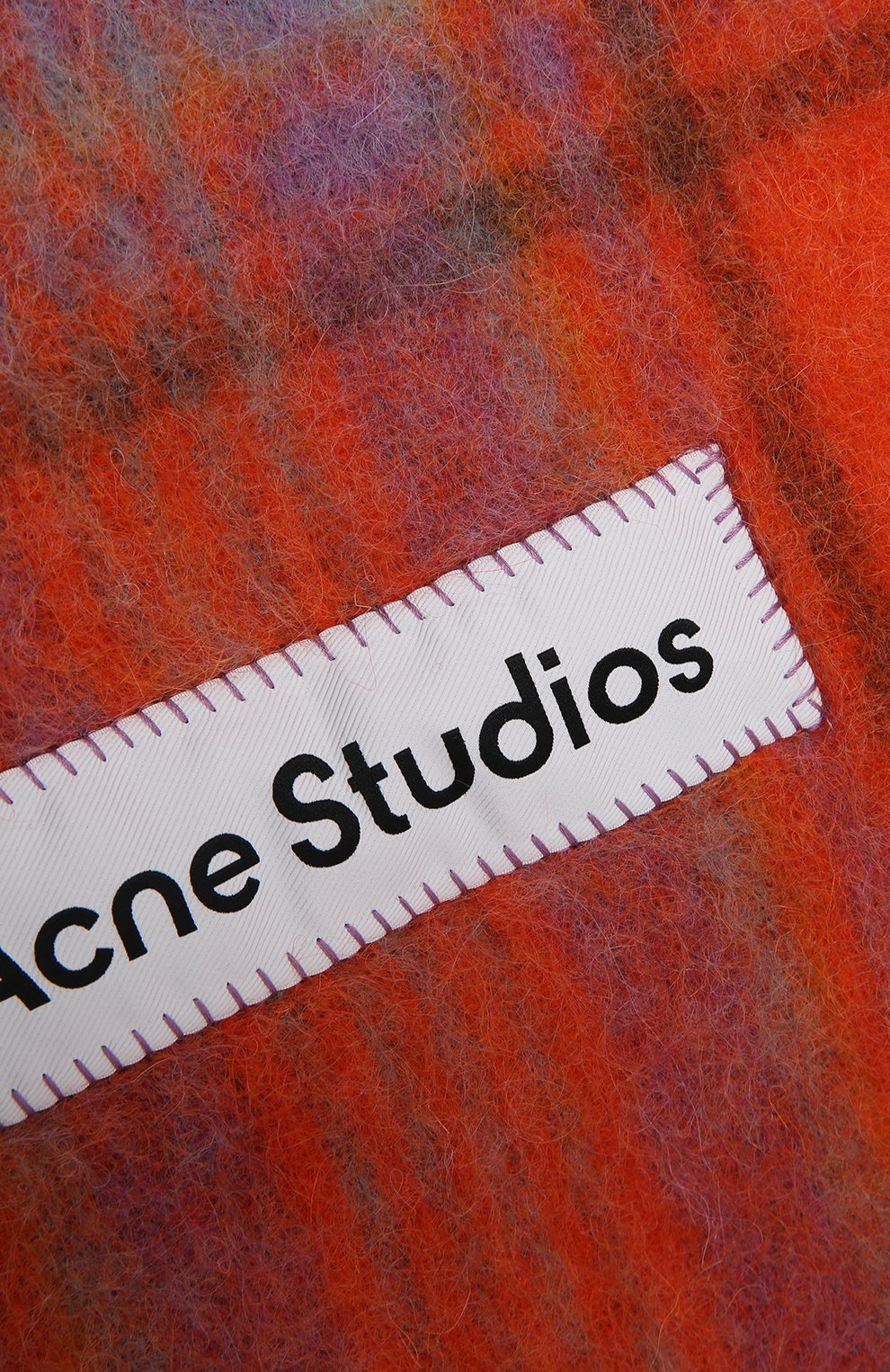 Женский шерстяной шарф ACNE STUDIOS оранжевого цвета по цене 22800 руб., арт. CA0118/W | Фото 3 Женский шерстяной шарф ACNE STUDIOS оранжевого цвета, арт. CA0118/W | Фото 3 (Материал: Текстиль, Шерсть)