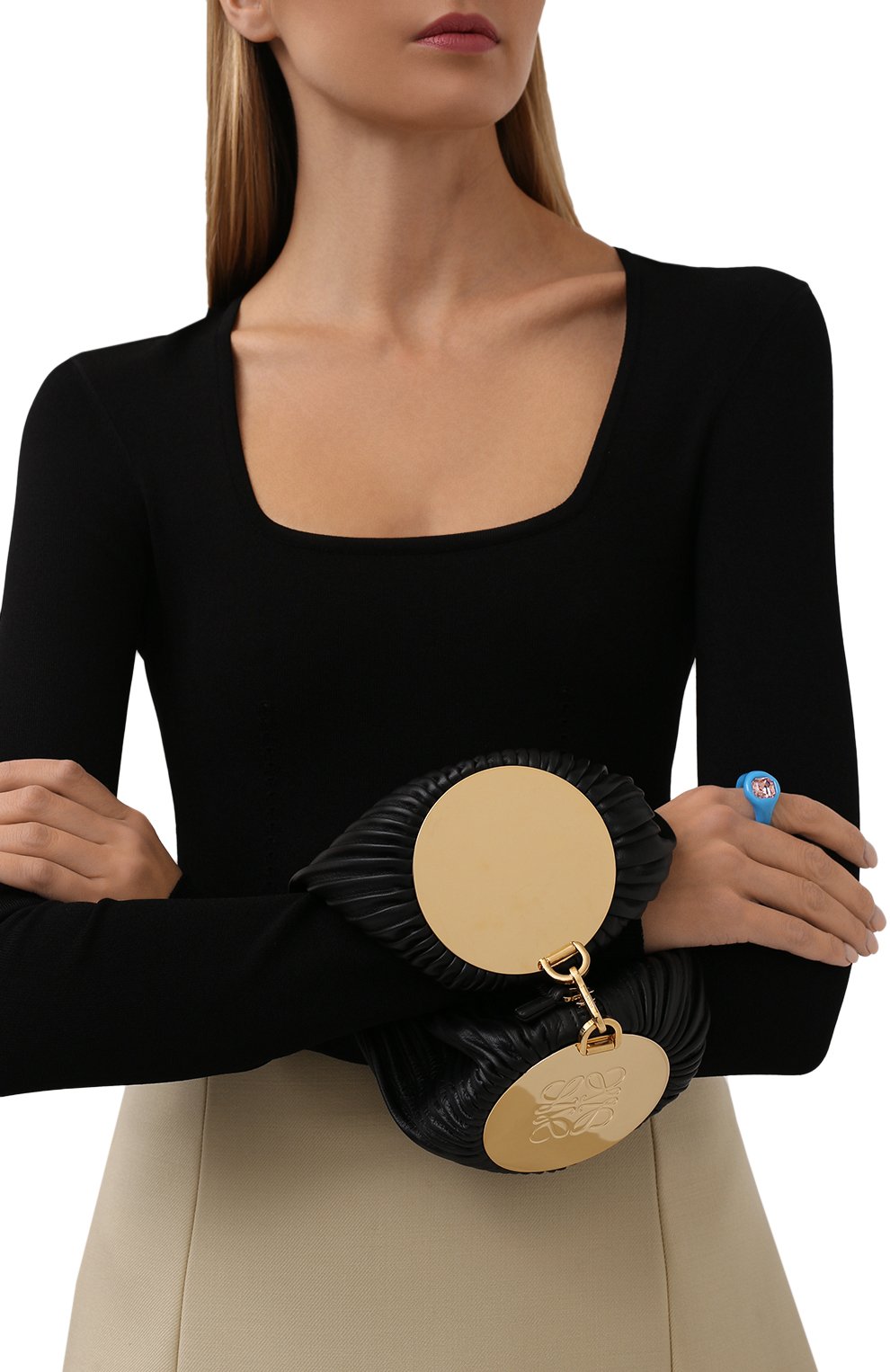 Женский сумка bracelet LOEWE черного цвета, арт. C912P84X02 | Фото 2 (Сумки-технические: Сумки top-handle; Материал: Натуральная кожа; Женское Кросс-КТ: Клатч-клатчи; Размер: small)