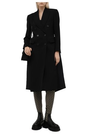 Женские комбинированные ботфорты VERSACE хаки цвета по цене 103500 руб., арт. 1002055/1A01533 | Фото 2 Женские комбинированные ботфорты VERSACE хаки цвета, арт. 1002055/1A01533 | Фото 2 (Материал внутренний: Натуральная кожа; Высота голенища: Высокие; Подошва: Платформа; Каблук высота: Средний; Каблук тип: Устойчивый)