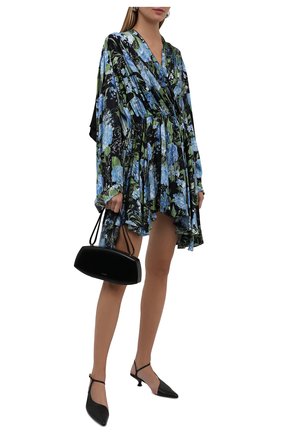 Женское платье из вискозы BALENCIAGA синего цвета по цене 149500 руб., арт. 675428/TLLA1 | Фото 2 Женское платье из вискозы BALENCIAGA синего цвета, арт. 675428/TLLA1 | Фото 2 (Рукава: Длинные; Длина Ж (юбки, платья, шорты): До колена; Материал внешний: Вискоза; Женское Кросс-КТ: Платье-одежда; Случай: Повседневный; Стили: Романтичный)