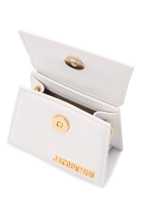 Женская сумка le chiquito mini JACQUEMUS белого цвета по цене 0 руб., арт. 213BA001-3000 | Фото 4 Женская сумка le chiquito mini JACQUEMUS белого цвета, арт. 213BA001-3000 | Фото 4 (Сумки-технические: Сумки top-handle; Материал: Натуральная кожа; Размер: mini; Ремень/цепочка: На ремешке)