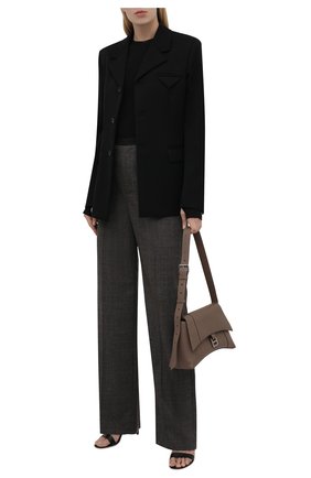 Женские шерстяные брюки BALENCIAGA темно-серого цвета по цене 61350 руб., арт. 675482/TLT10 | Фото 2 Женские шерстяные брюки BALENCIAGA темно-серого цвета, арт. 675482/TLT10 | Фото 2 (Материал внешний: Шерсть; Длина (брюки, джинсы): Стандартные; Стили: Гламурный; Женское Кросс-КТ: Брюки-одежда; Силуэт Ж (брюки и джинсы): Широкие)