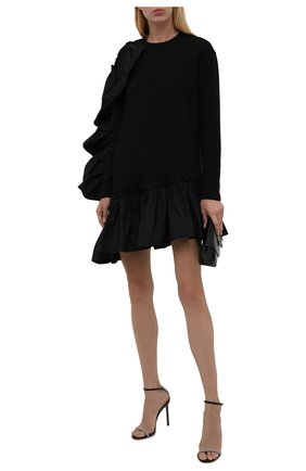 Женское хлопковое платье REDVALENTINO черного цвета по цене 42750 руб., арт. WR0MJ07T/68L | Фото 2 Женское хлопковое платье REDVALENTINO черного цвета, арт. WR0MJ07T/68L | Фото 2 (Рукава: Длинные; Длина Ж (юбки, платья, шорты): Мини; Материал внешний: Хлопок; Стили: Романтичный; Случай: Вечерний; Женское Кросс-КТ: Платье-одежда)