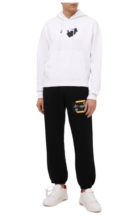 Мужские кожаные кеды out of office OFF-WHITE белого цвета по цене 34350 руб., арт. 0MIA189F21LEA0030125 | Фото 2 Мужские кожаные кеды out of office OFF-WHITE белого цвета, арт. 0MIA189F21LEA0030125 | Фото 2 (Материал внутренний: Текстиль; Подошва: Массивная)
