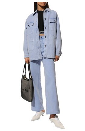 Женская джинсовая куртка MIU MIU голубого цвета, арт. ML682-EIA-F0013 | Фото 2 (Длина (верхняя одежда): До середины бедра; Рукава: Длинные; Материал внешний: Хлопок, Деним; Стили: Кэжуэл; Кросс-КТ: Деним, Куртка)