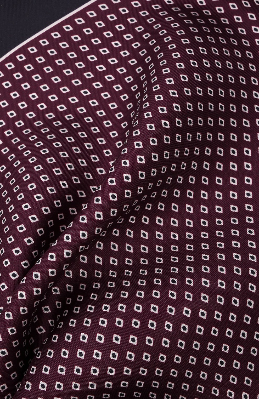 Мужской шелковый платок BOSS бордового цвета, арт. 50461461 | Фото 2 (Материал: Текстиль, Шелк)