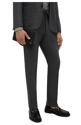 Мужской кожаный футляр для документов BRIONI черного цвета по цене 127000 руб., арт. 0HUW0L/01719 | Фото 2 Мужской кожаный футляр для документов BRIONI черного цвета, арт. 0HUW0L/01719 | Фото 2 (Кросс-КТ: футляры для документов)
