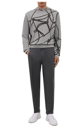 Мужской хлопковое худи Z ZEGNA серого цвета по цене 38750 руб., арт. VY424/ZZ89AA | Фото 2 Мужской хлопковое худи Z ZEGNA серого цвета, арт. VY424/ZZ89AA | Фото 2 (Материал внешний: Хлопок; Рукава: Длинные; Длина (для топов): Стандартные; Мужское Кросс-КТ: Худи-одежда; Принт: С принтом; Стили: Кэжуэл)
