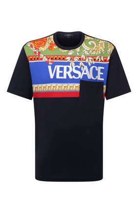 Мужская хлопковая футболка VERSACE темно-синего цвета по цене 57100 руб., арт. 1001422/1A01053 | Фото 1 Мужская хлопковая футболка VERSACE темно-синего цвета, арт. 1001422/1A01053 | Фото 1 (Длина (для топов): Стандартные; Рукава: Короткие; Материал внешний: Хлопок; Принт: С принтом; Стили: Кэжуэл)