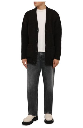 Мужской шерстяной кардиган DRIES VAN NOTEN темно-коричневого цвета по цене 66850 руб., арт. 212-021292-3705 | Фото 2 Мужской шерстяной кардиган DRIES VAN NOTEN темно-коричневого цвета, арт. 212-021292-3705 | Фото 2 (Материал внешний: Шерсть; Мужское Кросс-КТ: Кардиган-одежда; Стили: Кэжуэл; Длина (для топов): Удлиненные; Рукава: Длинные)