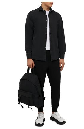 Мужская хлопковая рубашка ERMENEGILDO ZEGNA серого цвета по цене 27400 руб., арт. UYX13/SRF5 | Фото 2 Мужская хлопковая рубашка ERMENEGILDO ZEGNA серого цвета, арт. UYX13/SRF5 | Фото 2 (Рукава: Длинные; Длина (для топов): Стандартные; Материал внешний: Хлопок; Случай: Повседневный; Воротник: Акула; Манжеты: На пуговицах; Принт: Однотонные; Стили: Кэжуэл)