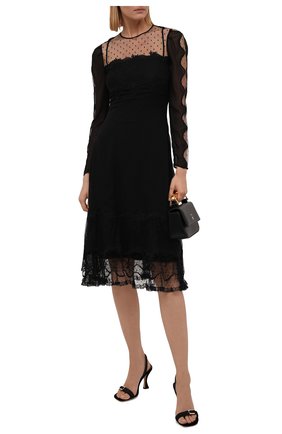 Женское шелковое платье REDVALENTINO черного цвета по цене 75650 руб., арт. WR0VA20K/665 | Фото 2 Женское шелковое платье REDVALENTINO черного цвета, арт. WR0VA20K/665 | Фото 2 (Материал подклада: Синтетический материал; Рукава: Длинные; Материал внешний: Шелк; Стили: Романтичный; Случай: Формальный; Женское Кросс-КТ: Платье-одежда, платье-футляр; Длина Ж (юбки, платья, шорты): До колена)