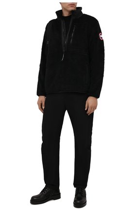 Мужская анорак CANADA GOOSE черного цвета, арт. 7053M | Фото 2 (Материал внешний: Синтетический материал; Рукава: Длинные; Длина (верхняя одежда): Короткие; Кросс-КТ: Куртка, Ветровка; Стили: Спорт-шик)