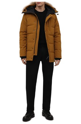 Мужская пуховик с меховой отделкой carson CANADA GOOSE светло-коричневого цвета по цене 119500 руб., арт. 3805M | Фото 2 Мужская пуховик с меховой отделкой carson CANADA GOOSE светло-коричневого цвета, арт. 3805M | Фото 2 (Материал подклада: Синтетический материал; Материал внешний: Синтетический материал; Материал утеплителя: Пух и перо; Кросс-КТ: Куртка; Мужское Кросс-КТ: пуховик-короткий; Длина (верхняя одежда): До середины бедра; Стили: Кэжуэл; Рукава: Длинные)
