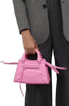 Женская сумка neo classic city mini BALENCIAGA розового цвета по цене 135000 руб., арт. 638524/2VV0I | Фото 2 Женская сумка neo classic city mini BALENCIAGA розового цвета, арт. 638524/2VV0I | Фото 2 (Размер: mini; Материал: Натуральная кожа; Ремень/цепочка: На ремешке; Сумки-технические: Сумки top-handle)
