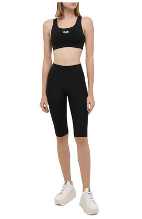 Женские шорты reebok x victoria beckham REEBOK черного цвета по цене 7915 руб., арт. H30236 | Фото 2 Женские шорты reebok x victoria beckham REEBOK черного цвета, арт. H30236 | Фото 2 (Длина Ж (юбки, платья, шорты): Миди; Материал внешний: Синтетический материал; Стили: Спорт-шик; Женское Кросс-КТ: Шорты-одежда, Шорты-спорт)