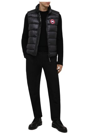 Мужской пуховый жилет crofton CANADA GOOSE темно-серого цвета по цене 45100 руб., арт. 2229M | Фото 2 Мужской пуховый жилет crofton CANADA GOOSE темно-серого цвета, арт. 2229M | Фото 2 (Материал утеплителя: Пух и перо; Материал внешний: Синтетический материал; Материал подклада: Синтетический материал; Кросс-КТ: Куртка, Пуховик; Стили: Спорт-шик; Длина (верхняя одежда): Короткие)