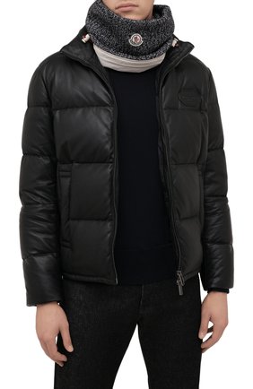 Мужской шерстяной шарф-снуд MONCLER серого цвета по цене 17500 руб., арт. G2-091-3G000-03-M1256 | Фото 2 Мужской шерстяной шарф-снуд MONCLER серого цвета, арт. G2-091-3G000-03-M1256 | Фото 2 (Материал: Шерсть; Кросс-КТ: шерсть)