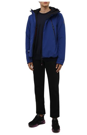 Мужская утепленная куртка periasc MONCLER GRENOBLE темно-синего цвета по цене 106700 руб., арт. G2-097-1A000-14-5399D | Фото 2 Мужская утепленная куртка periasc MONCLER GRENOBLE темно-синего цвета, арт. G2-097-1A000-14-5399D | Фото 2 (Материал подклада: Синтетический материал; Материал внешний: Синтетический материал; Кросс-КТ: Куртка, другое; Стили: Спорт-шик; Длина (верхняя одежда): Короткие; Мужское Кросс-КТ: пуховик-короткий; Рукава: Длинные)