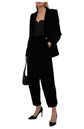 Женские брюки из вискозы и шелка GIORGIO ARMANI черного цвета по цене 212500 руб., арт. 1WHPP0JW/T01FD | Фото 2 Женские брюки из вискозы и шелка GIORGIO ARMANI черного цвета, арт. 1WHPP0JW/T01FD | Фото 2 (Материал внешний: Вискоза; Длина (брюки, джинсы): Стандартные; Стили: Гламурный; Женское Кросс-КТ: Брюки-одежда; Силуэт Ж (брюки и джинсы): Широкие)