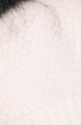 Детского кашемировая шапка GIORGETTI CASHMERE кремвого цвета по цене 12850 руб., арт. MB1825/4A | Фото 3 Детского кашемировая шапка GIORGETTI CASHMERE кремвого цвета, арт. MB1825/4A | Фото 3 (Материал: Текстиль, Кашемир, Шерсть)