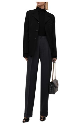 Женская водолазка из вискозы шелка LOEWE черного цвета по цене 33000 руб., арт. S540Y07X60 | Фото 2 Женская водолазка из вискозы шелка LOEWE черного цвета, арт. S540Y07X60 | Фото 2 (Материал внешний: Вискоза; Длина (для топов): Стандартные; Рукава: Длинные; Стили: Кэжуэл; Женское Кросс-КТ: Водолазка-одежда)