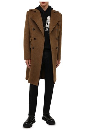 Мужской хлопковое худи YOHJI YAMAMOTO черного цвета по цене 37200 руб., арт. HX-T85-985 | Фото 2 Мужской хлопковое худи YOHJI YAMAMOTO черного цвета, арт. HX-T85-985 | Фото 2 (Рукава: Длинные; Материал внешний: Хлопок; Длина (для топов): Стандартные; Мужское Кросс-КТ: Худи-одежда; Принт: С принтом; Стили: Спорт-шик)