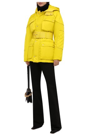 Женская утепленная куртка TOM FORD желтого цвета по цене 434500 руб., арт. CS1149-FAX866 | Фото 2 Женская утепленная куртка TOM FORD желтого цвета, арт. CS1149-FAX866 | Фото 2 (Длина (верхняя одежда): До середины бедра; Рукава: Длинные; Материал подклада: Вискоза; Материал внешний: Синтетический материал; Стили: Спорт-шик)