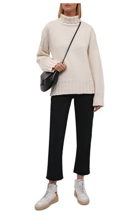 Женские комбинированные кеды SAINT LAURENT белого цвета по цене 56350 руб., арт. 669434/12N40 | Фото 2 Женские комбинированные кеды SAINT LAURENT белого цвета, арт. 669434/12N40 | Фото 2 (Материал внутренний: Текстиль, Натуральная кожа; Материал внешний: Текстиль; Подошва: Платформа; Кросс-КТ: хайтопы)