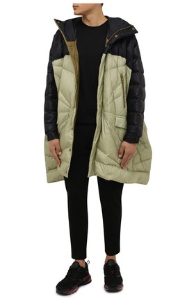 Мужская пуховик kodaira 2 moncler 1952 MONCLER GENIUS светло-зеленого цвета по цене 178000 руб., арт. G2-092-1C000-02-595EV | Фото 2 Мужская пуховик kodaira 2 moncler 1952 MONCLER GENIUS светло-зеленого цвета, арт. G2-092-1C000-02-595EV | Фото 2 (Длина (верхняя одежда): До середины бедра; Материал утеплителя: Пух и перо; Рукава: Длинные; Материал подклада: Синтетический материал; Материал внешний: Синтетический материал; Кросс-КТ: Куртка; Мужское Кросс-КТ: пуховик-короткий; Стили: Минимализм)