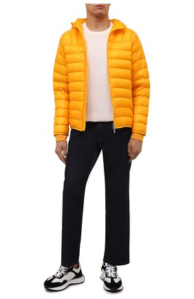 Мужская пуховая куртка 2 moncler 1952 MONCLER GENIUS оранжевого цвета по цене 93350 руб., арт. G2-092-1A000-19-595B1 | Фото 2 Мужская пуховая куртка 2 moncler 1952 MONCLER GENIUS оранжевого цвета, арт. G2-092-1A000-19-595B1 | Фото 2 (Материал утеплителя: Пух и перо; Длина (верхняя одежда): Короткие; Рукава: Длинные; Материал внешний: Синтетический материал; Материал подклада: Синтетический материал; Кросс-КТ: Куртка; Мужское Кросс-КТ: пуховик-короткий; Стили: Спорт-шик)