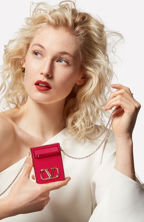 Клатч go-clutch, light 02 VALENTINO бесцветного цвета по цене 18000 руб., арт. 3614273230926 | Фото 3 Клатч go-clutch, light 02 VALENTINO бесцветного цвета, арт. 3614273230926 | Фото 3