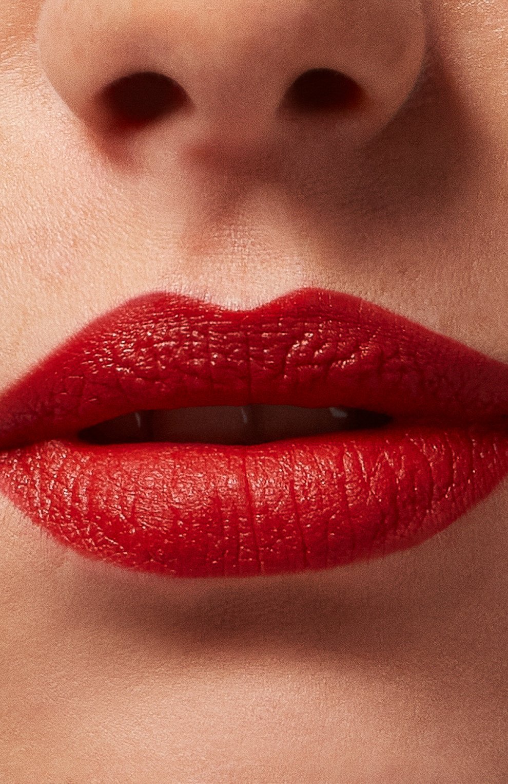 Губная помада rosso valentino matte, 219a (3.5g) VALENTINO бесцветного цвета по цене 4500 руб., арт. 3614273229302 | Фото 3 Губная помада rosso valentino matte, 219a (3.5g) VALENTINO бесцветного цвета, арт. 3614273229302 | Фото 3