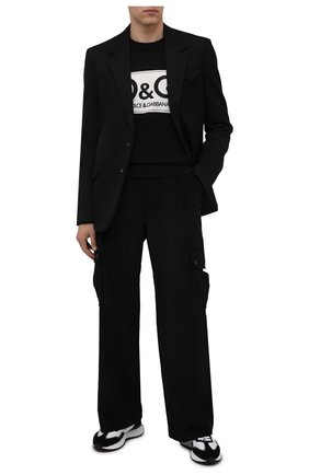 Мужской шерстяной джемпер DOLCE & GABBANA черного цвета по цене 95000 руб., арт. GX514Z/JBVE2 | Фото 2 Мужской шерстяной джемпер DOLCE & GABBANA черного цвета, арт. GX514Z/JBVE2 | Фото 2 (Материал внешний: Шерсть; Рукава: Длинные; Длина (для топов): Стандартные; Мужское Кросс-КТ: Джемперы; Принт: С принтом; Вырез: Круглый; Стили: Кэжуэл)