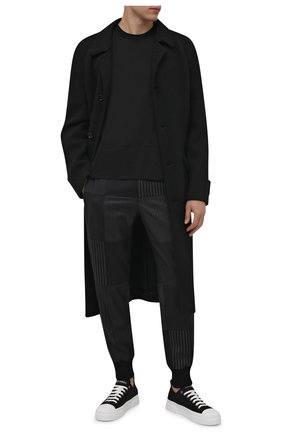 Мужская хлопковая футболка DOLCE & GABBANA черного цвета по цене 23850 руб., арт. G8NQ6T/FU7EQ | Фото 2 Мужская хлопковая футболка DOLCE & GABBANA черного цвета, арт. G8NQ6T/FU7EQ | Фото 2 (Длина (для топов): Стандартные; Рукава: Короткие; Материал внешний: Хлопок; Принт: Без принта; Стили: Кэжуэл)
