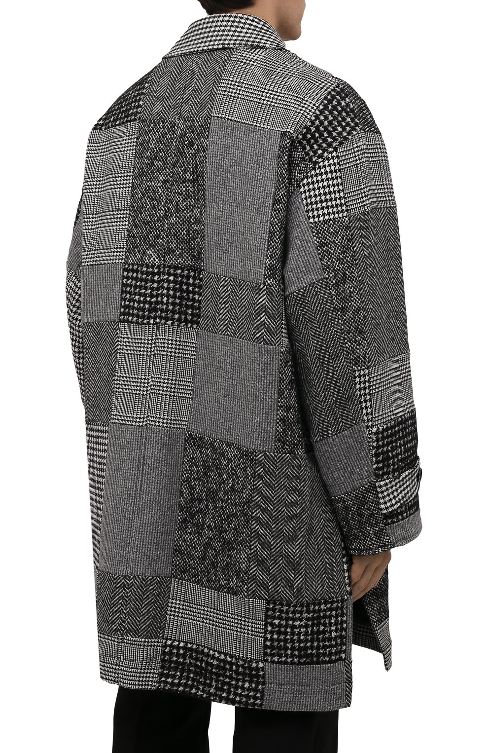 Мужской пальто DOLCE & GABBANA серого цвета, арт. G029KT/GET30 | Фото 4 (Материал внешний: Шерсть; Рукава: Длинные; Длина (верхняя одежда): До колена; Материал подклада: Синтетический материал; Мужское Кросс-КТ: пальто-верхняя одежда; Стили: Кэжуэл)