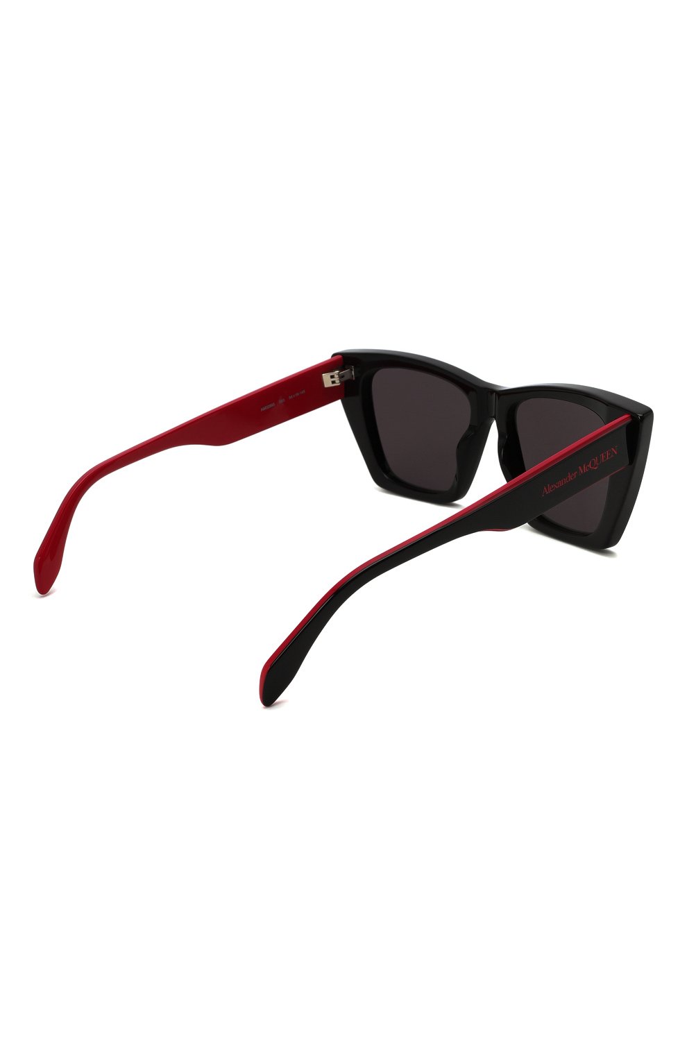 Женские солнцезащитные очки ALEXANDER MCQUEEN черного цвета, арт. AM0299S 003 | Фото 4 (Тип очков: С/з; Очки форма: Квадратные; Оптика Гендер: оптика-женское)