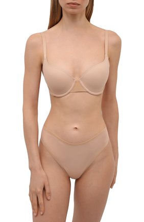 Женские трусы-стринги WOLFORD бежевого цвета по цене 8900 руб., арт. 69860 | Фото 2 Женские трусы-стринги WOLFORD бежевого цвета, арт. 69860 | Фото 2 (Материал внешний: Синтетический материал; Женское Кросс-КТ: Трусы)