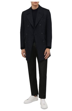 Мужской шерстяное пальто CORNELIANI темно-синего цвета по цене 129000 руб., арт. 881502-1812123/90 | Фото 2 Мужской шерстяное пальто CORNELIANI темно-синего цвета, арт. 881502-1812123/90 | Фото 2 (Материал подклада: Вискоза; Материал внешний: Шерсть; Мужское Кросс-КТ: пальто-верхняя одежда; Длина (верхняя одежда): До середины бедра; Рукава: Длинные; Стили: Классический)