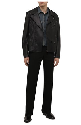 Мужская джинсовая рубашка SAINT LAURENT синего цвета по цене 47150 руб., арт. 663652/Y240A | Фото 2 Мужская джинсовая рубашка SAINT LAURENT синего цвета, арт. 663652/Y240A | Фото 2 (Рукава: Длинные; Длина (для топов): Стандартные; Материал внешний: Хлопок; Случай: Повседневный; Кросс-КТ: Деним; Манжеты: На кнопках; Воротник: Кент; Принт: Однотонные; Стили: Гранж)