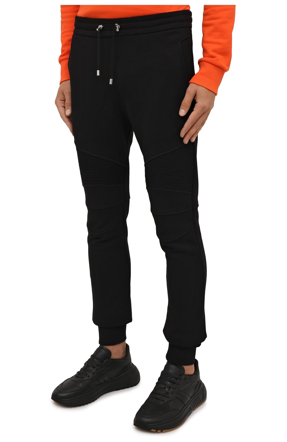 Мужские хлопковые джоггеры BALMAIN черного цвета, арт. WH00B000/B152 | Фото 3 (Длина (брюки, джинсы): Стандартные; Материал внешний: Хлопок; Стили: Спорт-шик; Силуэт М (брюки): Джоггеры)