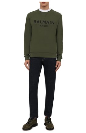 Мужской хлопковый свитшот BALMAIN хаки цвета по цене 48250 руб., арт. WH0JQ005/B151 | Фото 2 Мужской хлопковый свитшот BALMAIN хаки цвета, арт. WH0JQ005/B151 | Фото 2 (Материал внешний: Хлопок; Длина (для топов): Стандартные; Рукава: Длинные; Мужское Кросс-КТ: свитшот-одежда; Принт: С принтом; Стили: Кэжуэл)