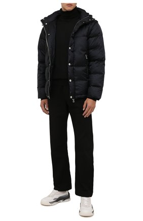 Мужская пуховая куртка BALMAIN черного цвета, арт. WH1TP035/X167 | Фото 2 (Рукава: Длинные; Материал внешний: Синтетический материал; Длина (верхняя одежда): Короткие; Материал утеплителя: Пух и перо; Материал подклада: Синтетический материал; Кросс-КТ: Куртка; Мужское Кросс-КТ: пуховик-короткий; Стили: Кэжуэл)