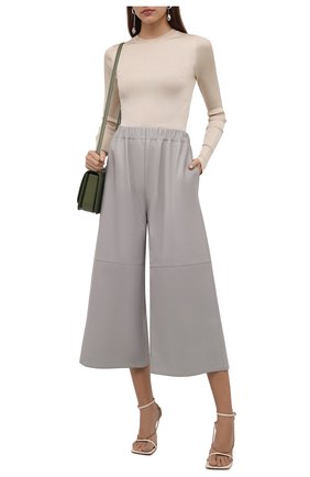 Женский пуловер BALENCIAGA бежевого цвета по цене 61750 руб., арт. 678565/T6193 | Фото 2 Женский пуловер BALENCIAGA бежевого цвета, арт. 678565/T6193 | Фото 2 (Материал внешний: Синтетический материал; Длина (для топов): Стандартные; Рукава: Длинные; Женское Кросс-КТ: Пуловер-одежда; Стили: Кэжуэл)